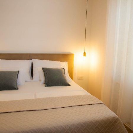 Soukki Town Centre Suites 1 Split Buitenkant foto