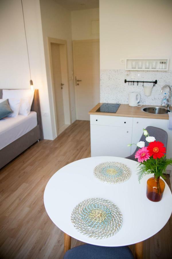 Soukki Town Centre Suites 1 Split Buitenkant foto