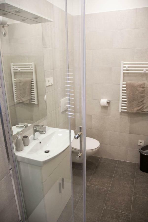 Soukki Town Centre Suites 1 Split Buitenkant foto